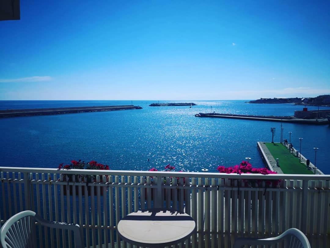 B&B La Baia Sea Rooms 비쉘리에 외부 사진